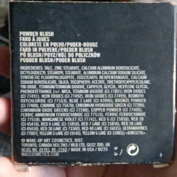 Mac Melba powder blush - Picture 3 of 3